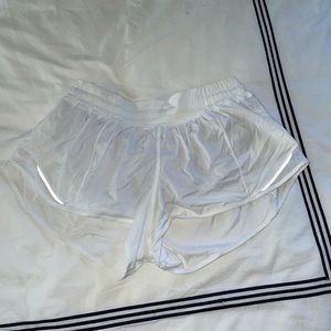 Hotty Hot 2.5” White